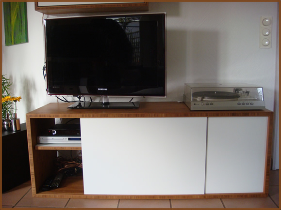 TV-Schrank